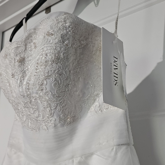 David's Bridal White Tulle Strapless Beaded Gown - Picture 4 of 7